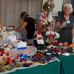 DUGNADSARBEID.-Det-kligger-mange-arbeidstimer-bak-produksjonen-av-alle-salgsgjenstandene._0