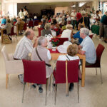 POPULÆRT-TILTAK.-Rundt-1.500-besøkende-fant-veien-til-sjøamnnskirken-i-løpet-av-de-to-messedagene.