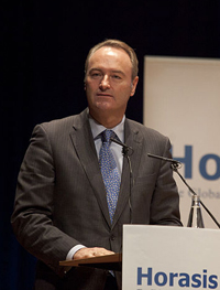 800px-alberto_fabra,_president,_regional_government_of_valencia,_at_the_2011_horasis_global_china_business_meeting,_8_nov_2011_-_flickr_-_horasis(1).jpg