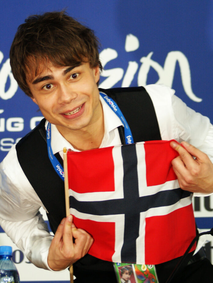 alexander_rybak_at_the_eurovision_press_conference_4.11.13.jpg