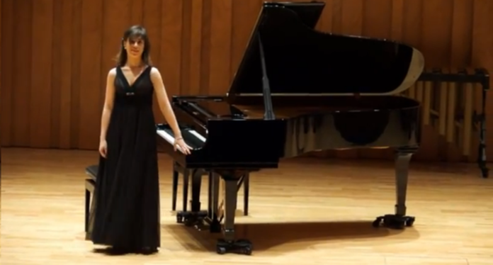 laia_martin_pianist_27.11.13.png
