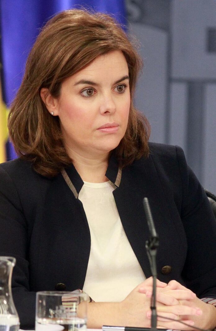 vicepresidenta_soraya_saenz_de_santamaria_2013_-_la_moncloa.jpg