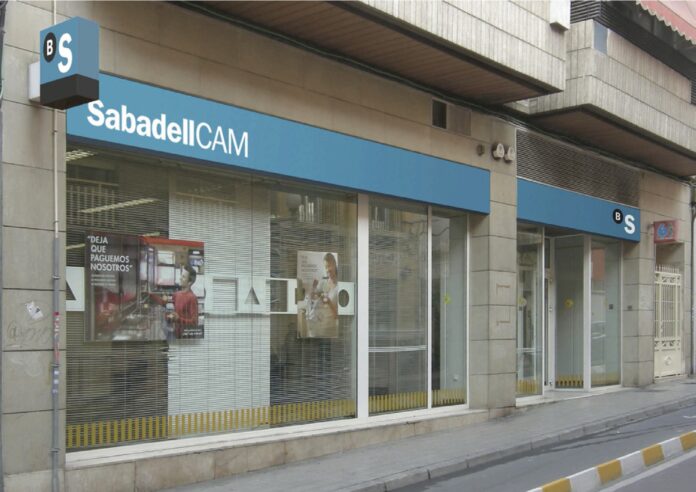 sucursalsabadellcam.jpg sucursalsabadellcam.jpg
