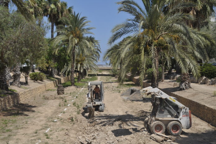 Byfornying: Arbeidet tar sikte på å koble sammen stranden og sentrum av Albir.