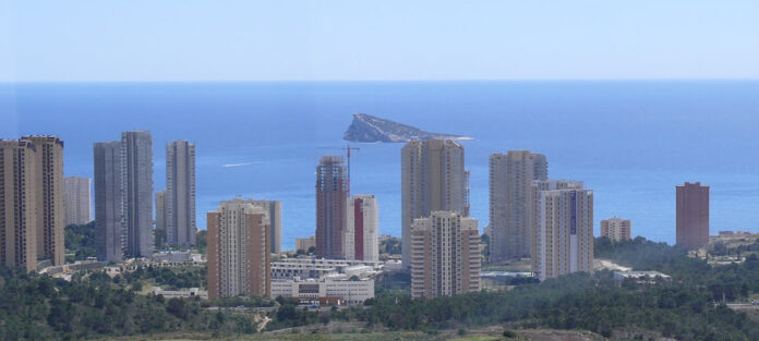 1024px-benidorm_1.jpg