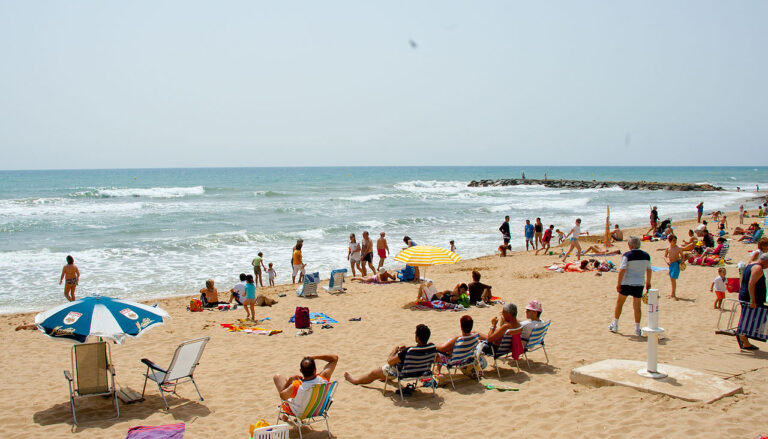 Vil &laquo;gjenerobre&raquo; fem mål strand