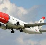 1024px-norwegian_air_shuttle_boeing_737-300_pichugin