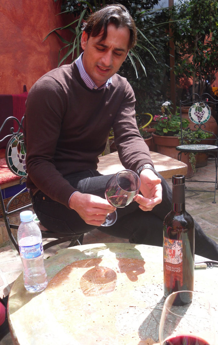 Megafon | Ståle Aarnes