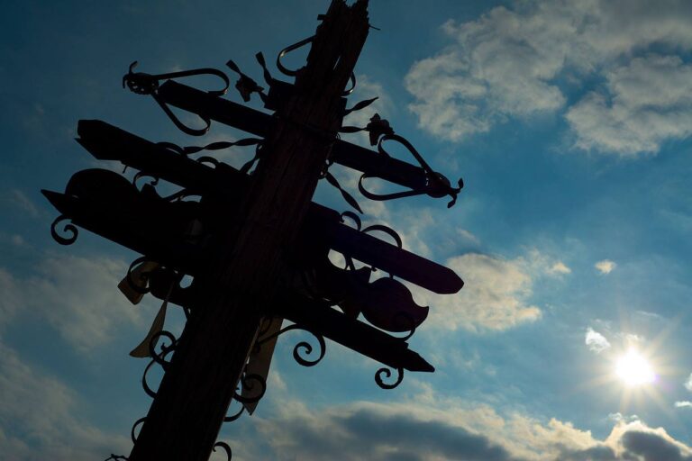 Drepte baby på kirkegård