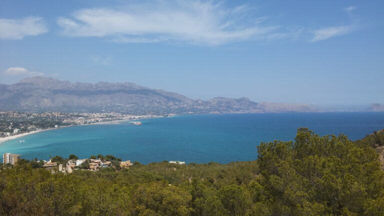 Stenger Sierra Helada i Albir pga skogbrannfare