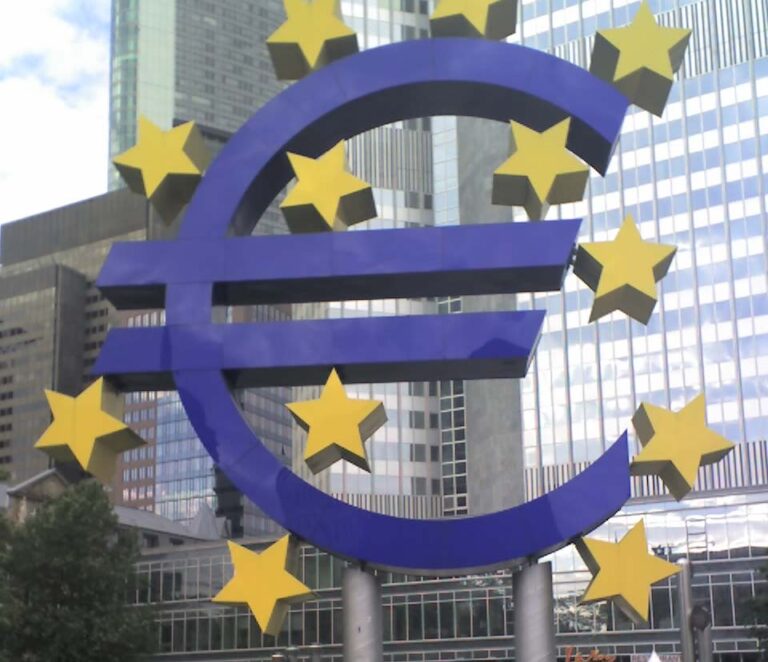 Bankrenta snur og går ned