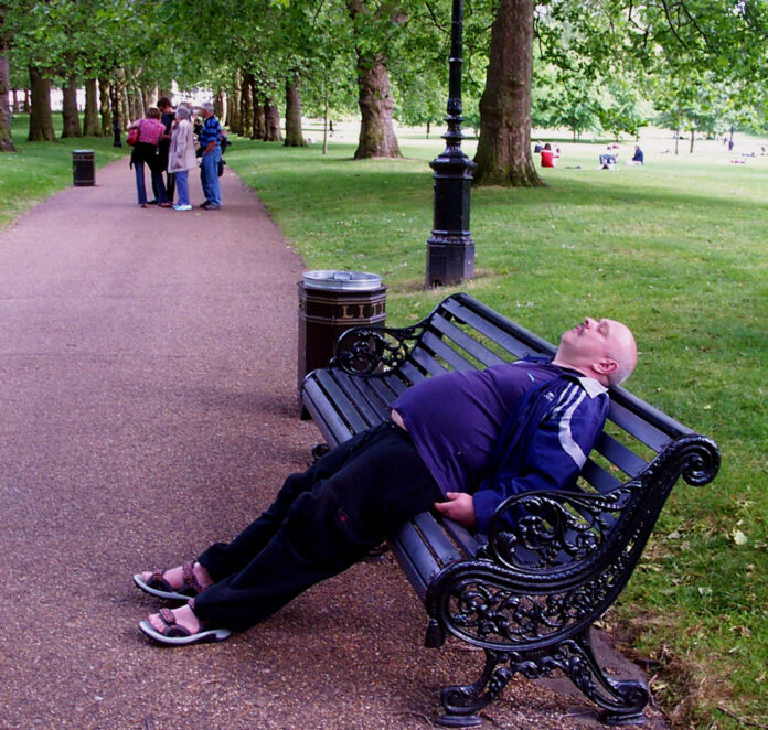 fat_man_sleeping_4887846284.jpg