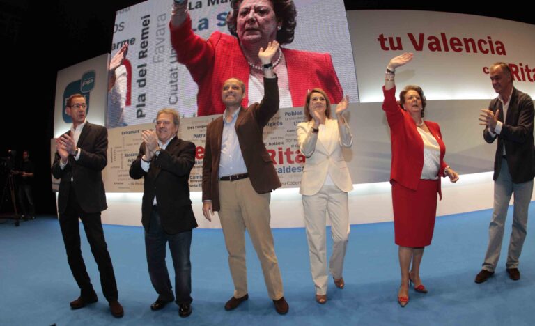 PP suspenderer sine politikere i Valencia