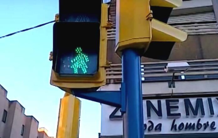 semaforo_feminista_bright.jpg semaforo_feminista_bright.jpg