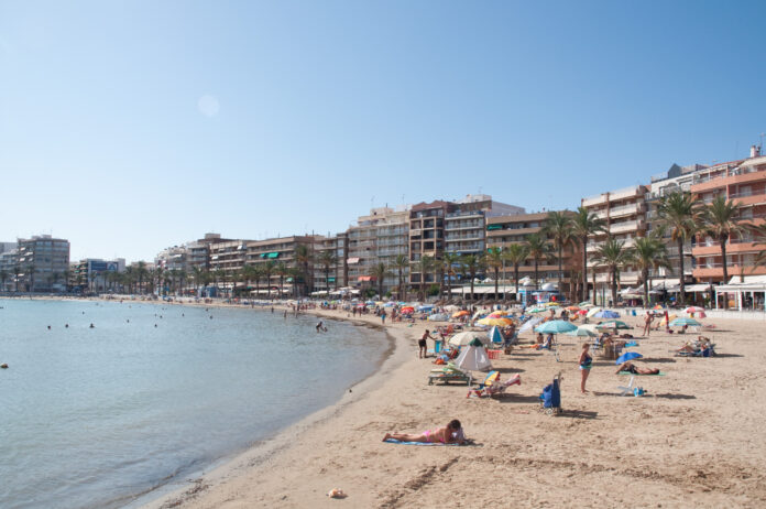 torrevieja_costa_blanca_spain_16_sept._2011_-_flickr_-_phillipc.jpg torrevieja_costa_blanca_spain_16_sept._2011_-_flickr_-_phillipc.jpg