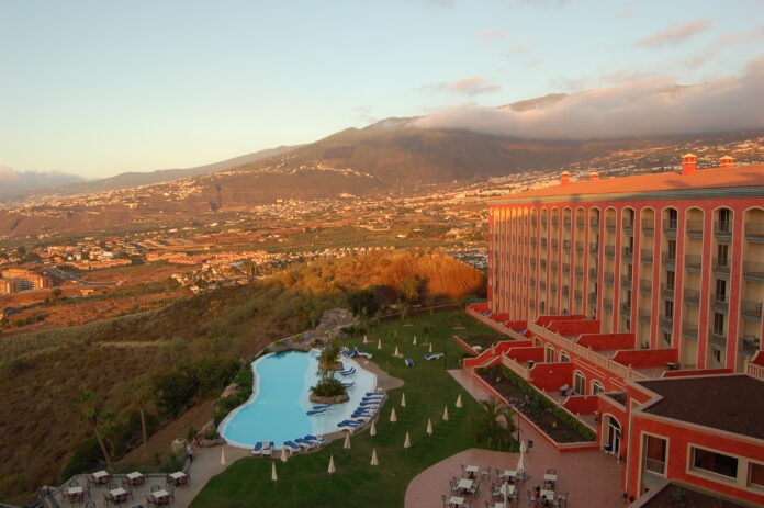 Et av hotellene CaixaBank selger, Hotel Las Águilas (Tenerife). 