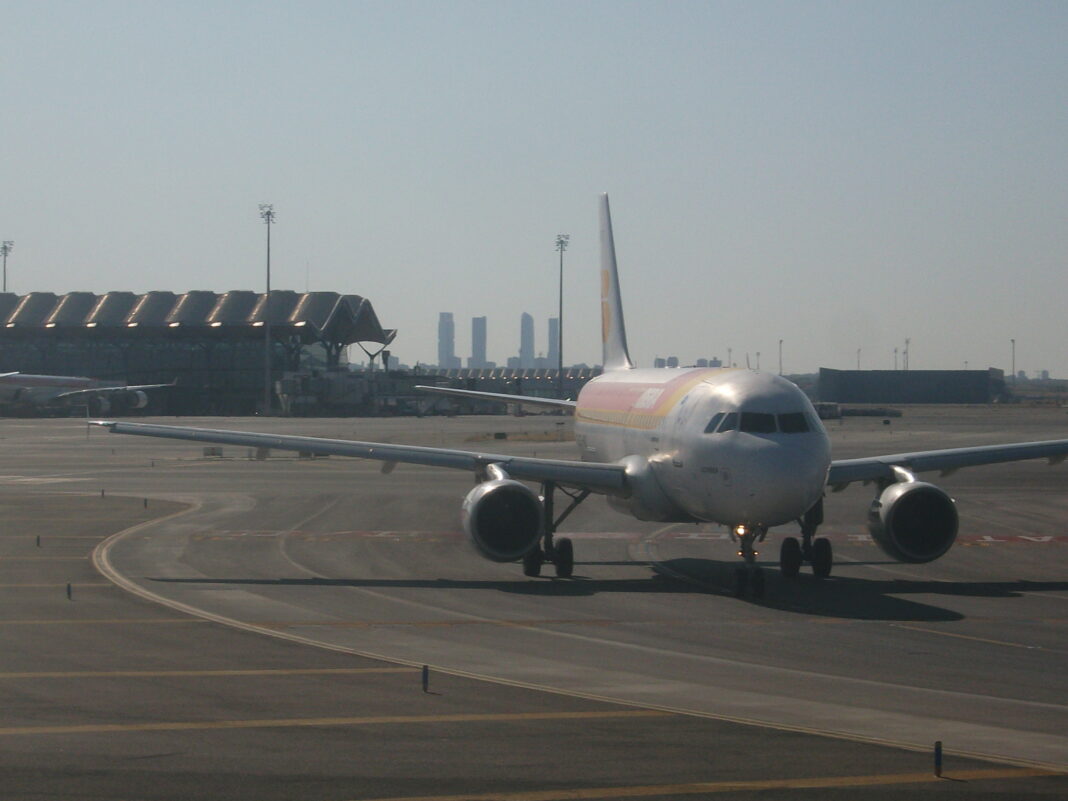 Foto: Flyplassen Adolfo Suárez Madrid-Barajas (Wikimedia Commons 2011).