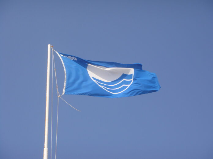 blue_flag_beach_2009.jpg