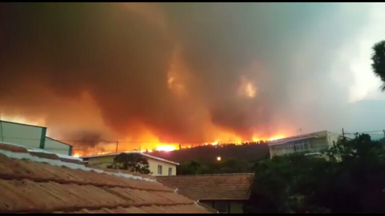 2.500 evakuert etter skogbrann