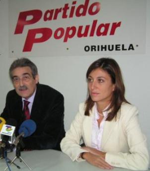 Foto- Partido Populars tidligere ordførere i Orihuela, José Manuel Medina og Mónica Lorente.