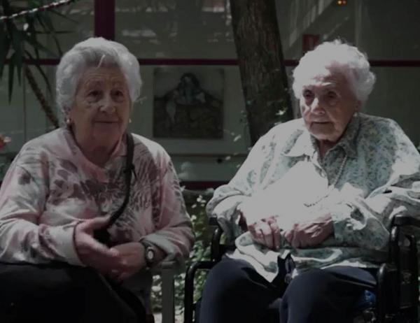   Foto: Ana Vela Rubio (115) og datteren Ana Vela (89).