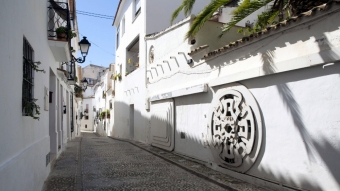 4388_m.jpg Foto: Altea kommune får penger til oppussning av husene i gamlebyen og andre fredede bygninger i byen.