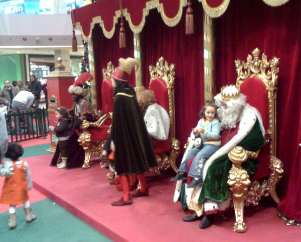 reyes_magos_en_centro_comercial.jpg