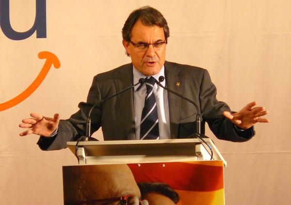 flickr_-_convergencia_democratica_de_catalunya_-_generals2011_artur_mas_en_el_miting_de_cambrils_2.jpg Foto: Artur Mas.