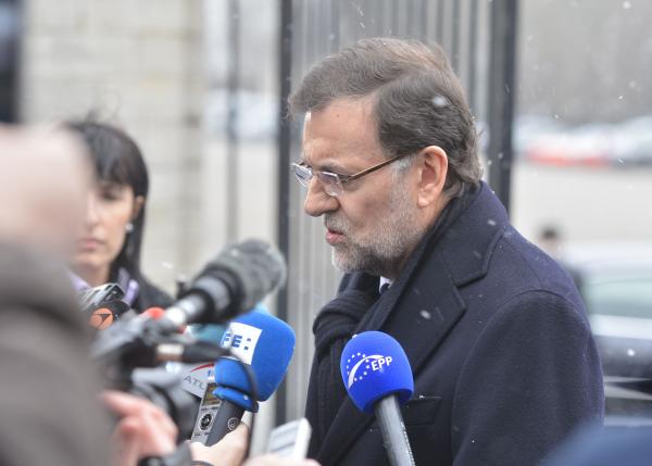 Foto: (Illustrasjon) Spanias statsminister Mariano Rajoy ba tirsdag 31. januar journalistene om ikke å stille flere spørsmål om Trump. Den spanske regjeringen har så langt ikke villet ta avstand fra USAs nye president, men har likevel antydet at de ikke støtter de nye tiltakene.