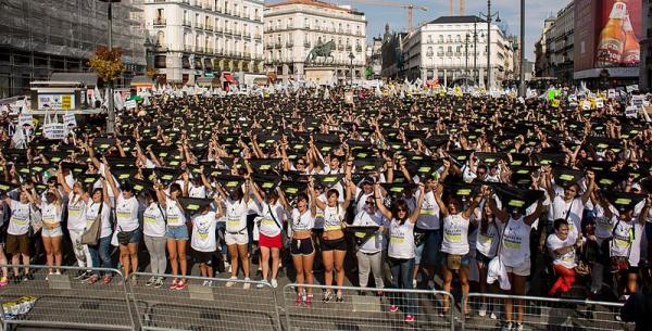 pacma_llena_por_segundo_ano_la_puerta_del_sol.jpg Foto: Demonstrasjon mot tyrefekting og okseløp ved Puerta del Sol-plassen i Madrid i september 2016.