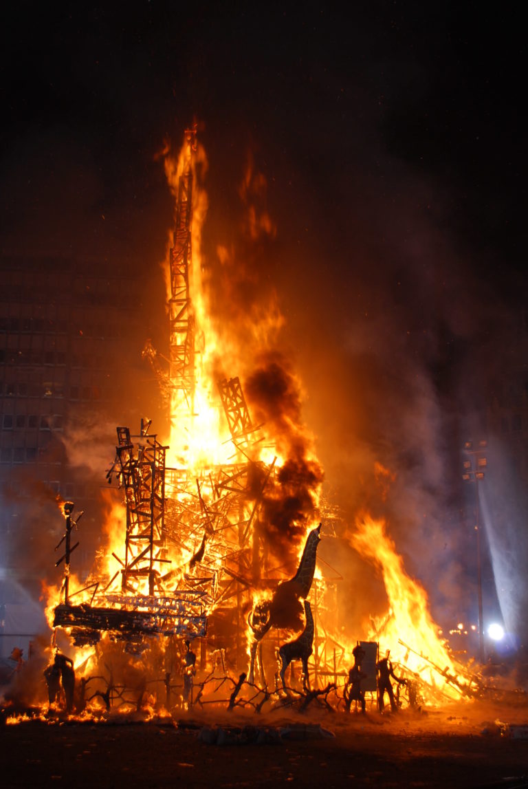 Las Fallas i Valencia Las Fallas i Valencia