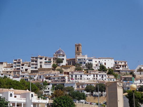 Foto: Utsikt mot kirken og gamlebyen i Altea, Costa Blanca.