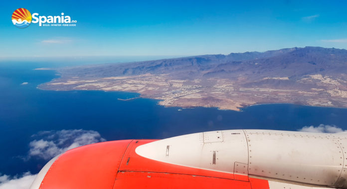 Utsikt til Gran Canaria fra Norwegian flight