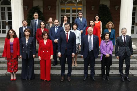 Rekordhøyt antall kvinner i Spanias nye regjering