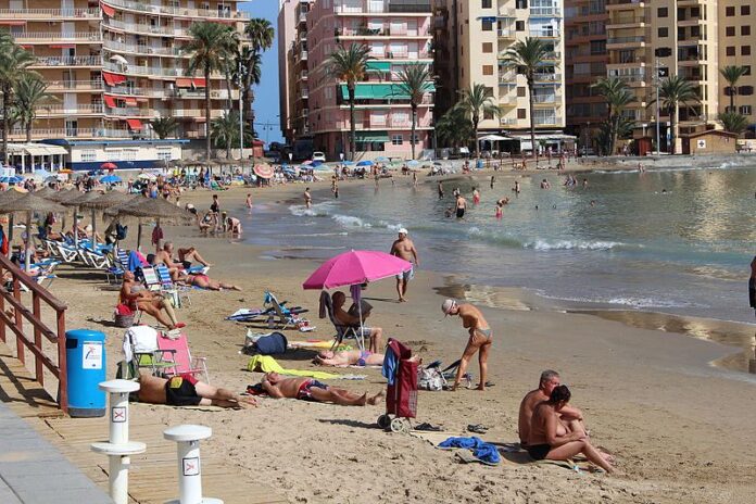 Торревьеха._Городской_пляж._-_panoramio_(1)