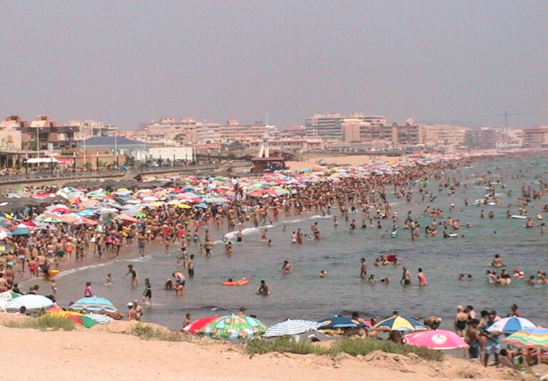 74-åring druket i sterk sjø på La Mata–stranden