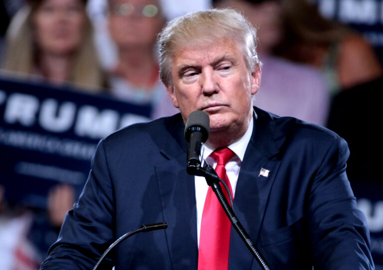 Donald Trump: «Spania bør bygge mur mot immigranter i Sahara»