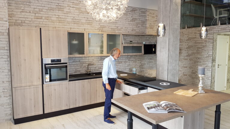 Ny kjøkkenleverandør i Alfaz del Pi