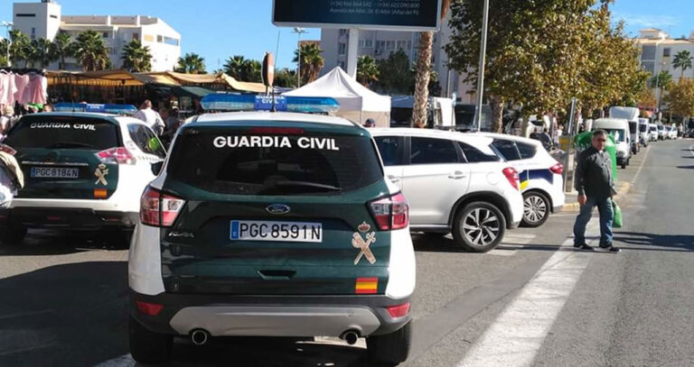 Politiet raidet søndagsmarkedet i Albir