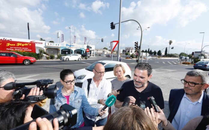 FORSINKET: Mai 2018 sa ordfører Vicente Arques til pressen at arbeidene med den nye broen skulle være i gang innen utgangen av 2018.