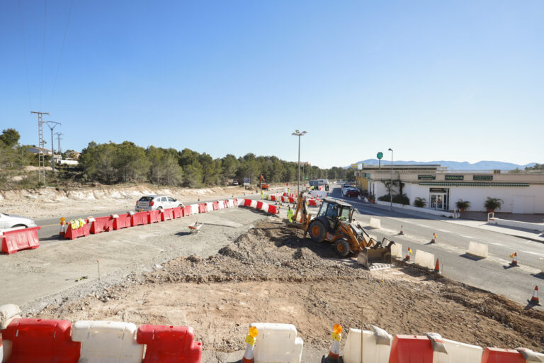Trafikkfelle i Alfaz del Pi får rundkjøring