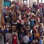 Expo Torrevieja arrangeres på Auditorio Internacional de Torrevieja like nord for Torrevieja sentrum like ved Quiron sykehuset. Messen er åpen for publikum fra 10.00 til 15.00, det er gratis adgang.