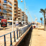 guardamar-promenade-79687975_s
