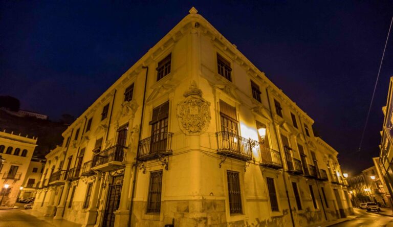 300 år gammelt palass for salg i Orihuela