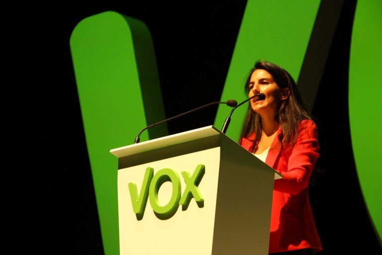 Elon Musk støtter Spanias høyreekstreme facist-sympatisører: «Vox vil vinne neste valg i Spania&raquo;