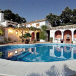 feriebolig-med-basseng-spania