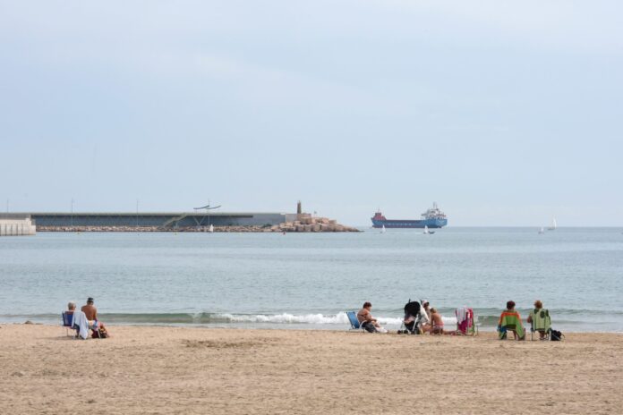 39701242 - the beach area of the city in torrevieja