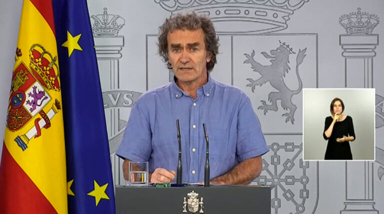 Vurderer å fremskynne &laquo;portforbudet&raquo; til klokken 20.00