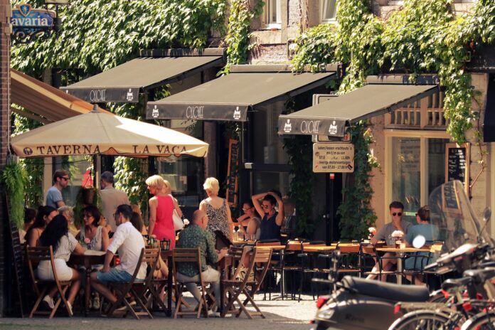 kafe-spania-cafe-terrasse