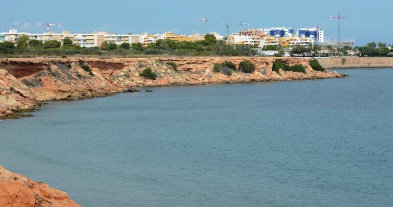 Kloakk stenger strender på Orihuela Costa (igjen)